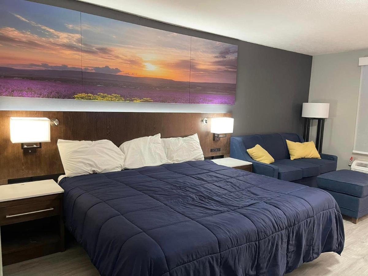 Luxor Inn & Suites, A Travelodge By Wyndham Elkins Ngoại thất bức ảnh