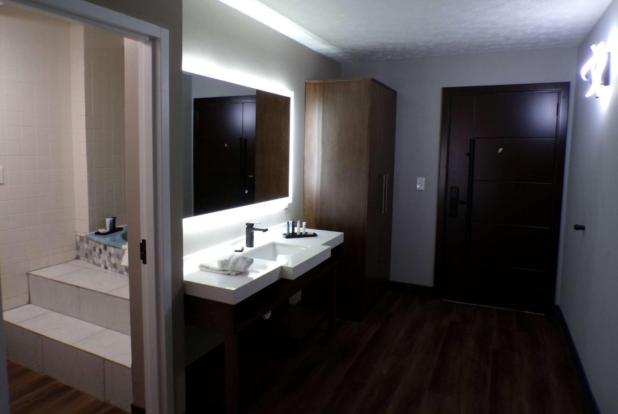 Luxor Inn & Suites, A Travelodge By Wyndham Elkins Ngoại thất bức ảnh
