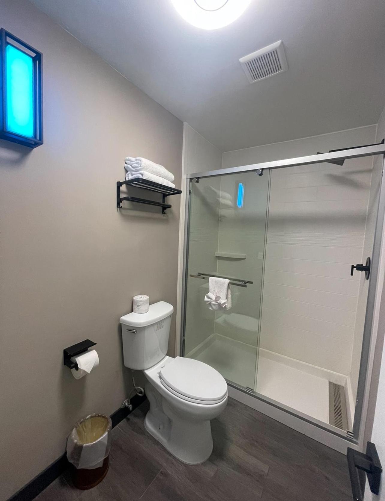 Luxor Inn & Suites, A Travelodge By Wyndham Elkins Ngoại thất bức ảnh